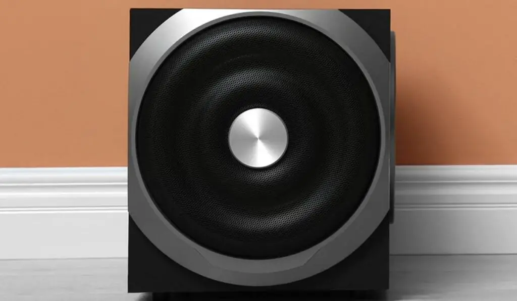 Can You Put a Subwoofer Behind You - 86